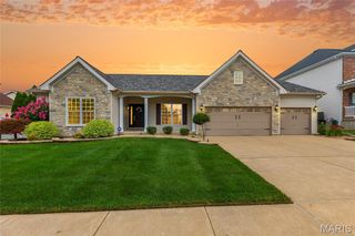 2029 Crimson Meadows Drive, O'fallon, MO 63366