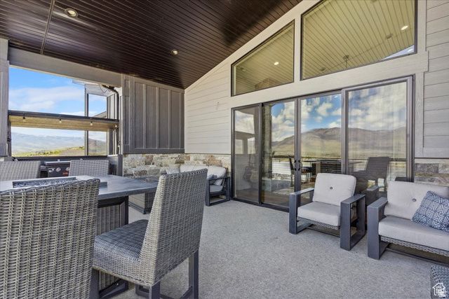 6260 E HAWKS LN, Huntsville, UT 84317