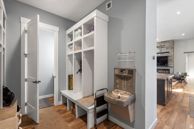 6260 E HAWKS LN, Huntsville, UT 84317