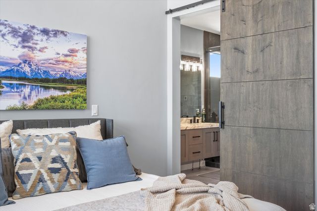 6260 E HAWKS LN, Huntsville, UT 84317