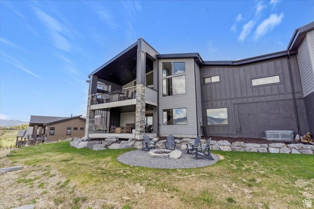 6260 E HAWKS LN, Huntsville, UT 84317