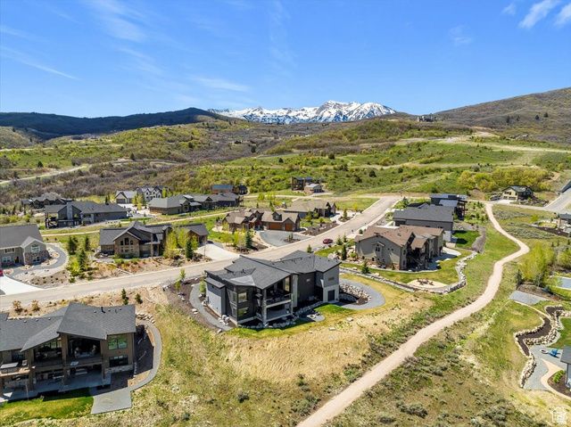 6260 E HAWKS LN, Huntsville, UT 84317