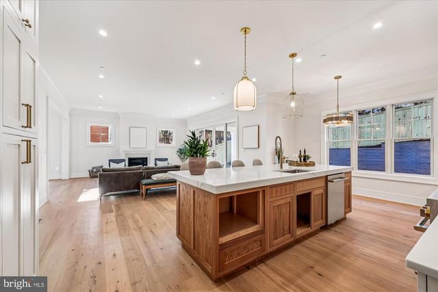 7904 ROCTON AVE, Chevy Chase, MD 20815