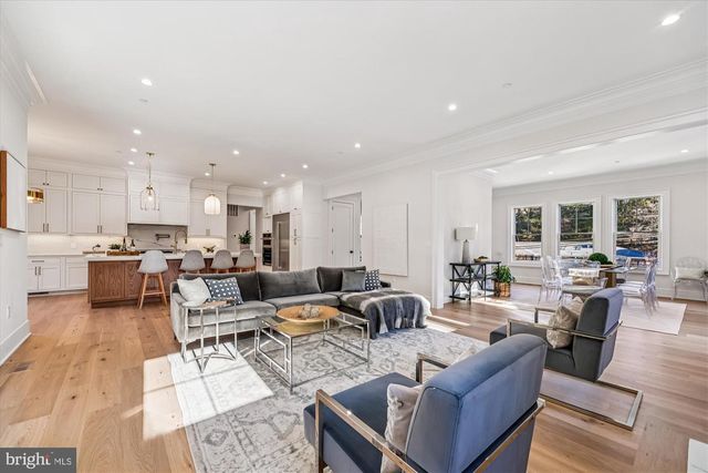 7904 ROCTON AVE, Chevy Chase, MD 20815