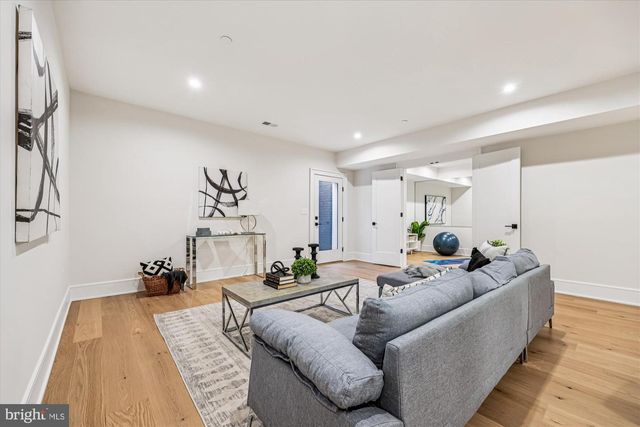 7904 ROCTON AVE, Chevy Chase, MD 20815