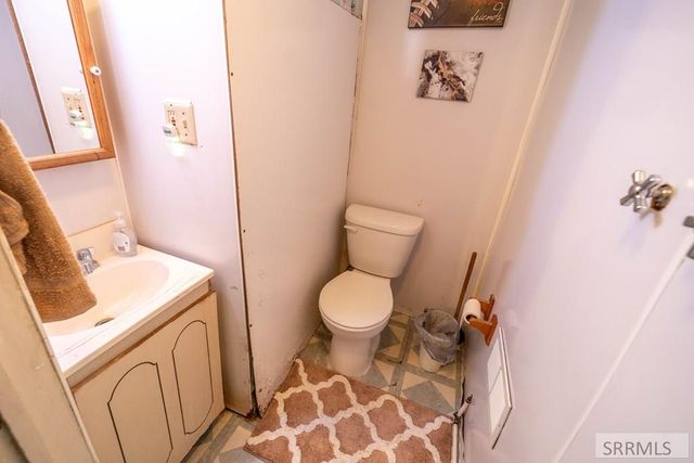 1125 S 3rd Avenue, Pocatello, ID 83201
