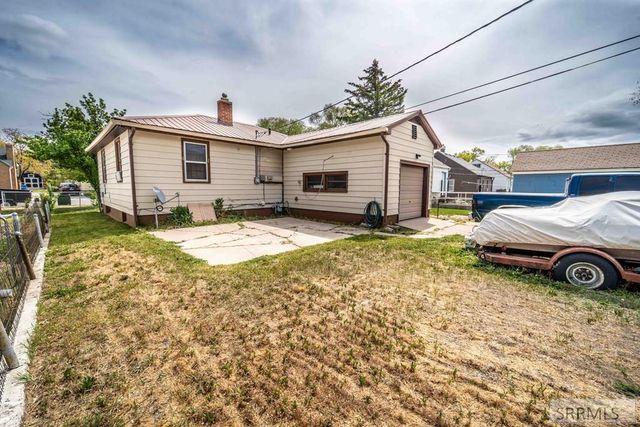 1125 S 3rd Avenue, Pocatello, ID 83201