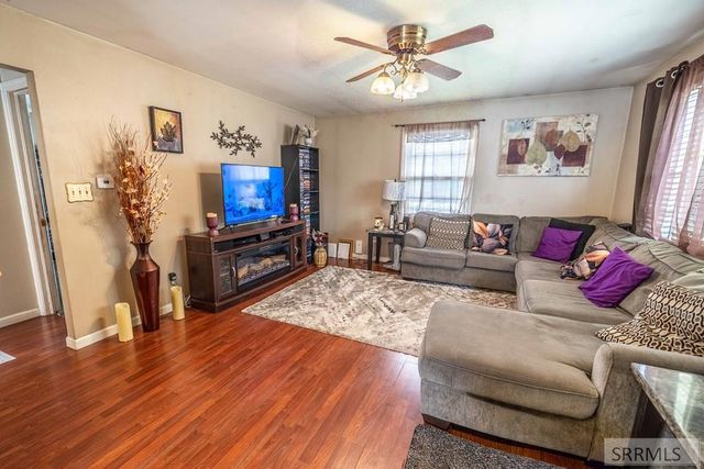 1125 S 3rd Avenue, Pocatello, ID 83201