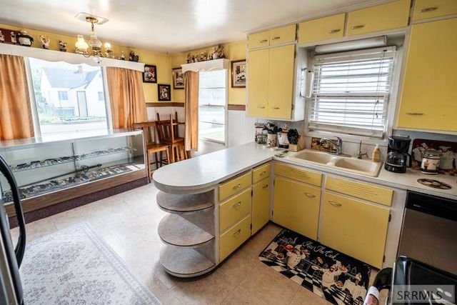 1125 S 3rd Avenue, Pocatello, ID 83201