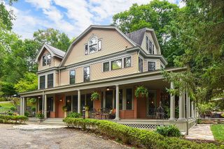 809 Blackburn Rd, Sewickley Heights, PA 15143