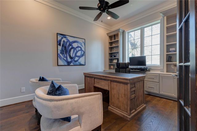 2111 Saxon Drive, Houston, TX 77018