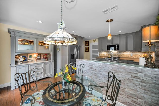 1031 ANCLOTE DRIVE, Tarpon Springs, FL 34689