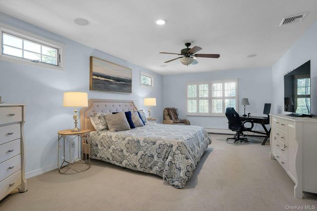 7 Stonehurst Lane, Dix Hills, NY 11746