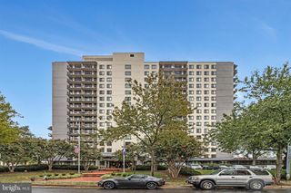 801 N PITT ST #1006, Alexandria, VA 22314