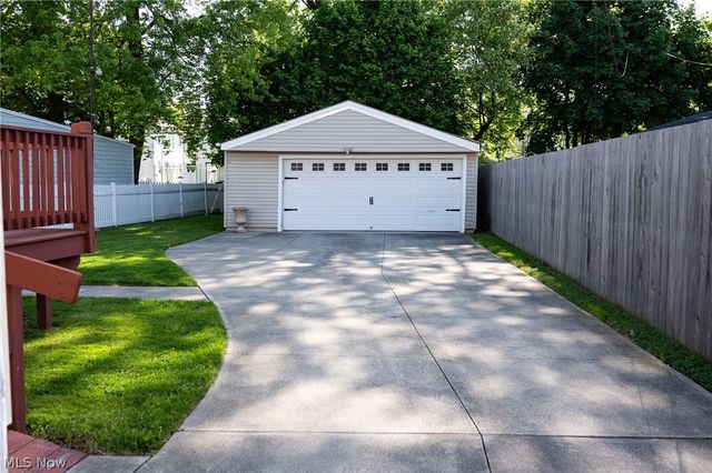 3619 W 148th Street, Cleveland, OH 44111