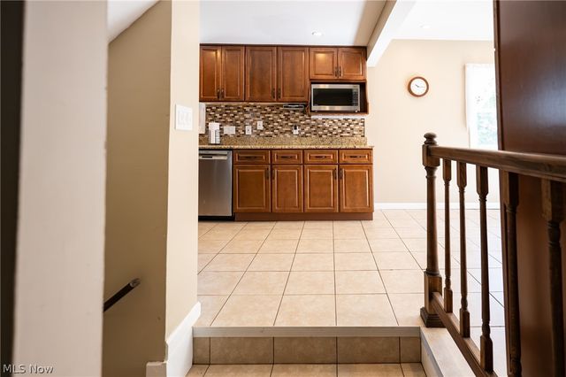 3619 W 148th Street, Cleveland, OH 44111
