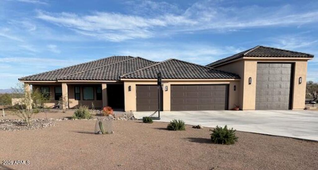 1055 BUCKBOARD Trail, Wickenburg, AZ 85390