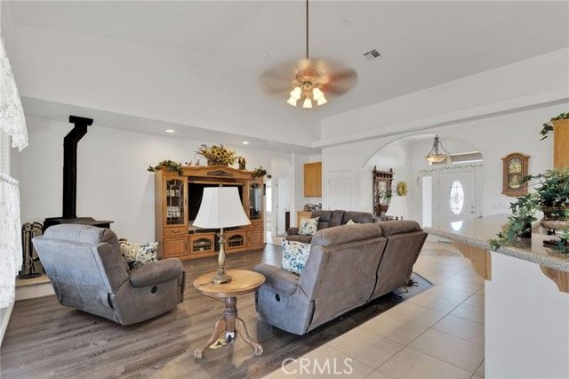 8482 Tumbleweed Road, Phelan, CA 92371