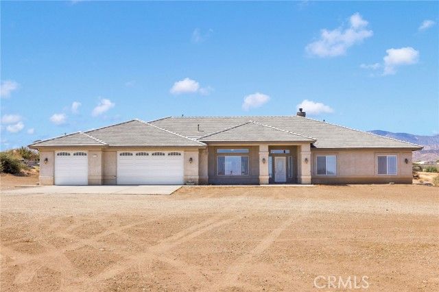 8482 Tumbleweed Road, Phelan, CA 92371