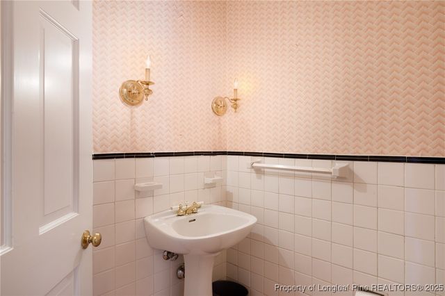 440 Valley Road, Fayetteville, NC 28305