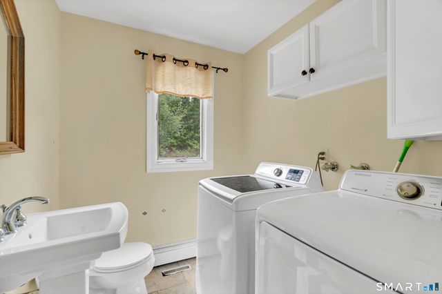 37 Woodside Drive, Branford, CT 06405