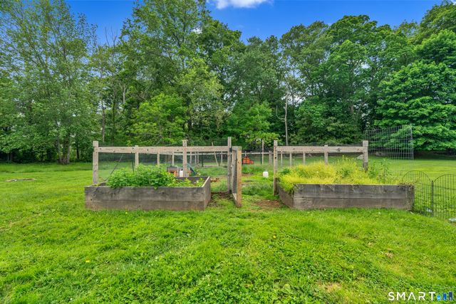 37 Woodside Drive, Branford, CT 06405