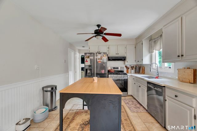 37 Woodside Drive, Branford, CT 06405