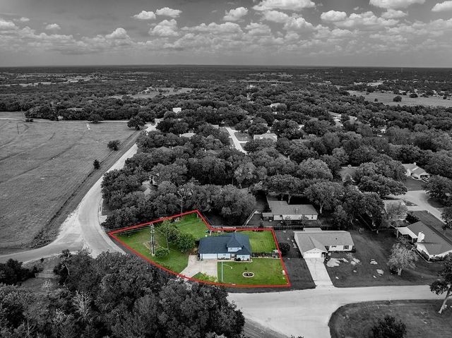 234 Park DR, La Grange, TX 78945