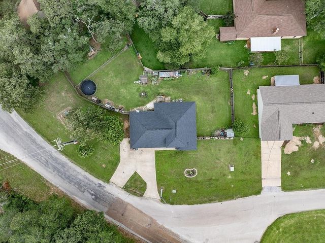 234 Park DR, La Grange, TX 78945
