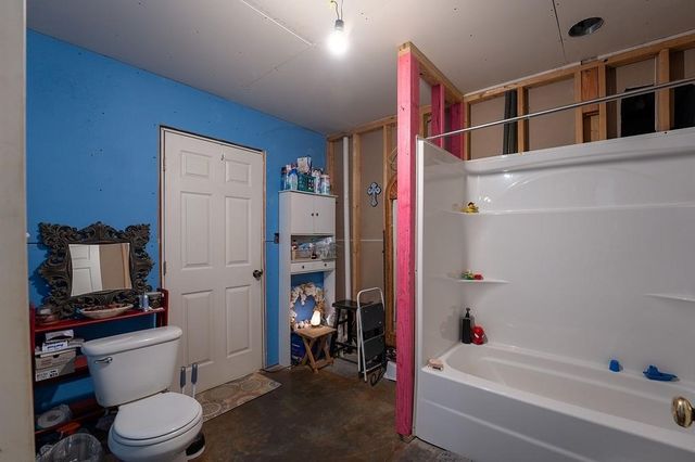 234 Park DR, La Grange, TX 78945
