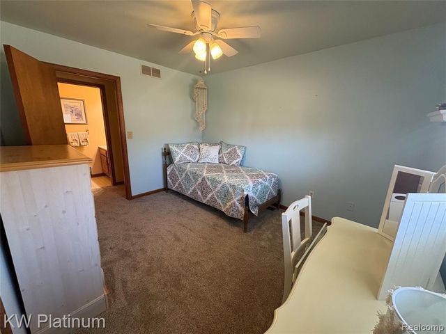 285 Hemlock Lane, Marysville, MI 48040
