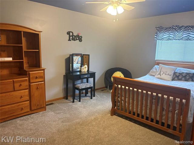285 Hemlock Lane, Marysville, MI 48040