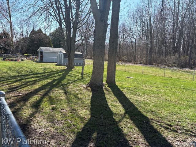 285 Hemlock Lane, Marysville, MI 48040