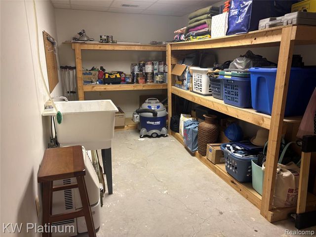 285 Hemlock Lane, Marysville, MI 48040
