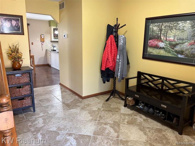 285 Hemlock Lane, Marysville, MI 48040