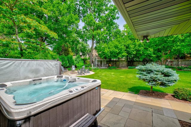 450 Mississippi River Boulevard S, Saint Paul, MN 55105