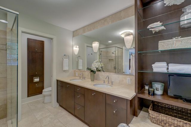 450 Mississippi River Boulevard S, Saint Paul, MN 55105