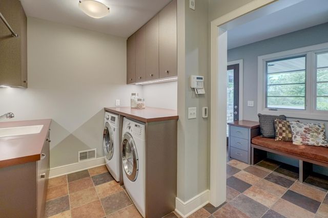 450 Mississippi River Boulevard S, Saint Paul, MN 55105