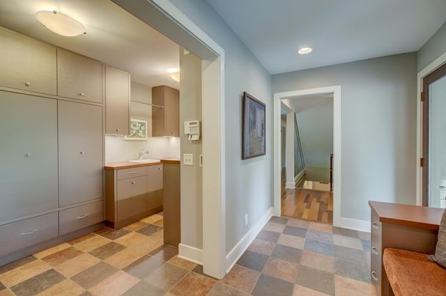 450 Mississippi River Boulevard S, Saint Paul, MN 55105