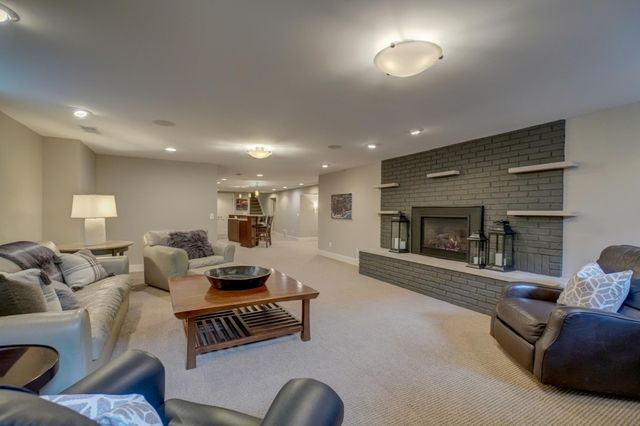 450 Mississippi River Boulevard S, Saint Paul, MN 55105