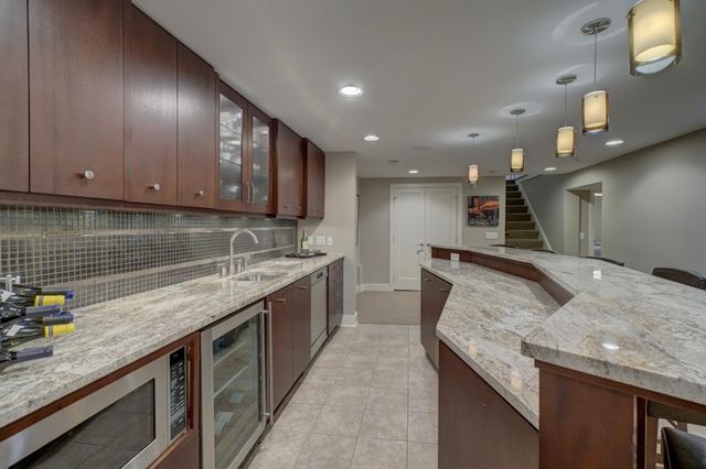 450 Mississippi River Boulevard S, Saint Paul, MN 55105