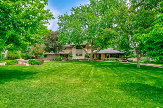 450 Mississippi River Boulevard S, Saint Paul, MN 55105