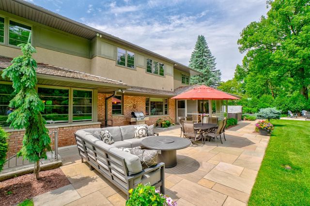 450 Mississippi River Boulevard S, Saint Paul, MN 55105