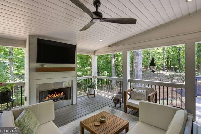 713 N Saint Marys Lane NW, Marietta, GA 30064