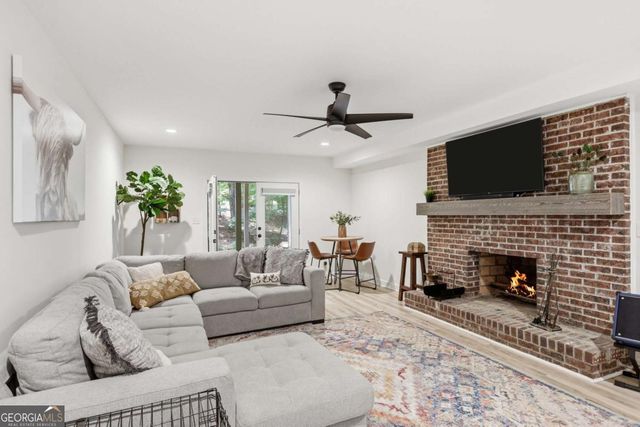 713 N Saint Marys Lane NW, Marietta, GA 30064