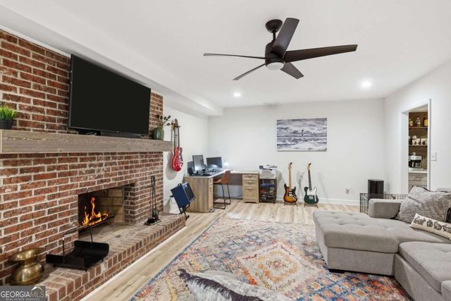 713 N Saint Marys Lane NW, Marietta, GA 30064
