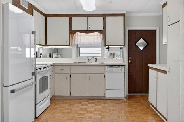 703 S GREEN CIRCLE, Venice, FL 34285