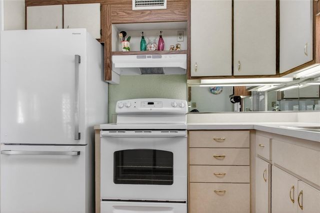 703 S GREEN CIRCLE, Venice, FL 34285