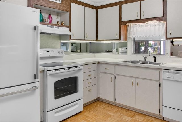 703 S GREEN CIRCLE, Venice, FL 34285