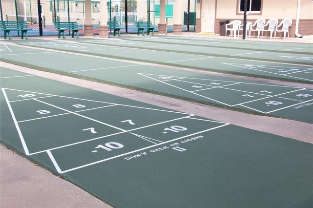 703 S GREEN CIRCLE, Venice, FL 34285